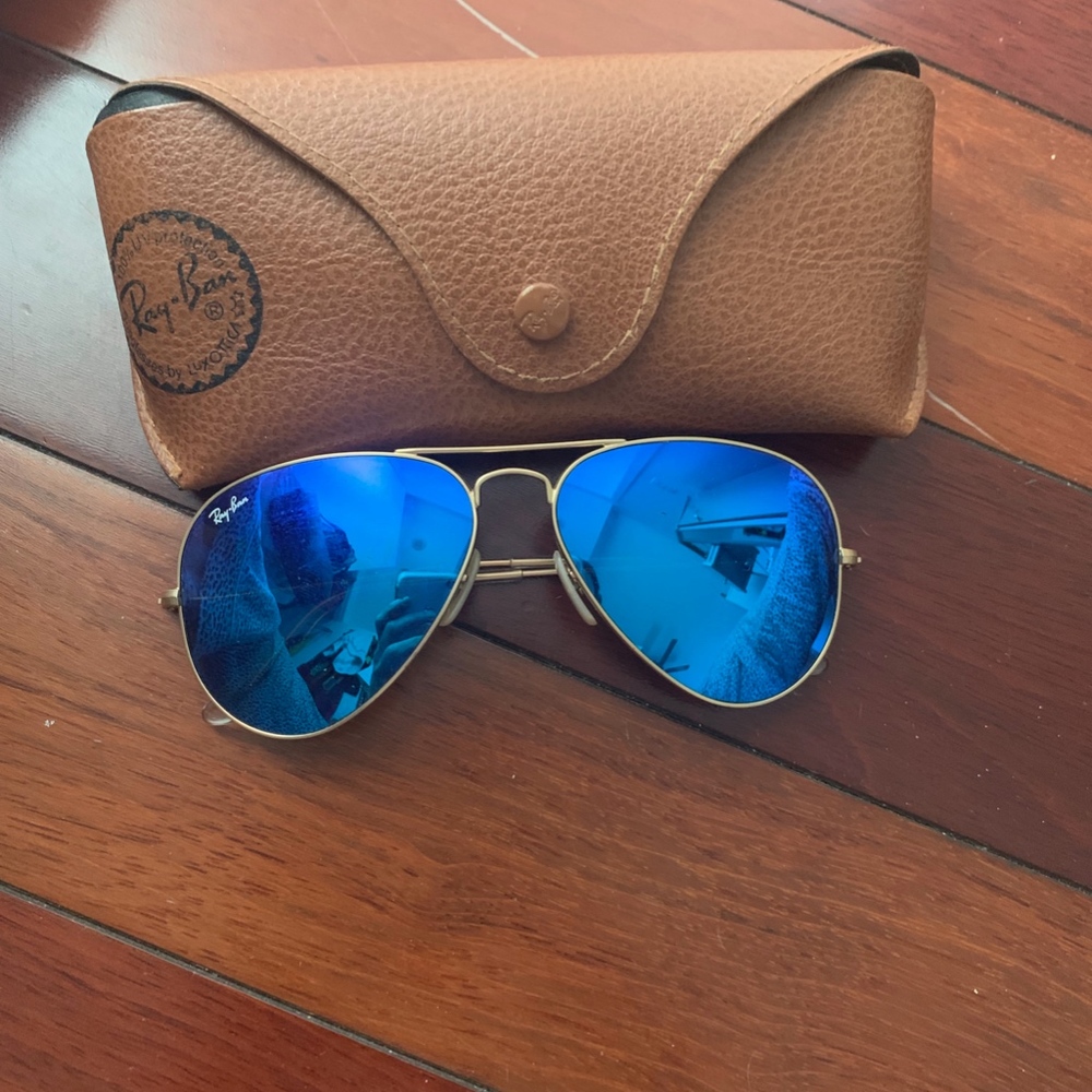 Authentic Ray Ban Aviator Blue Mirrored Lenses